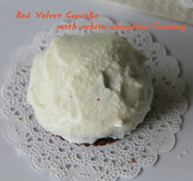 Thumbnail for Red Velvet Cup Cake with White Chocolate Frosting