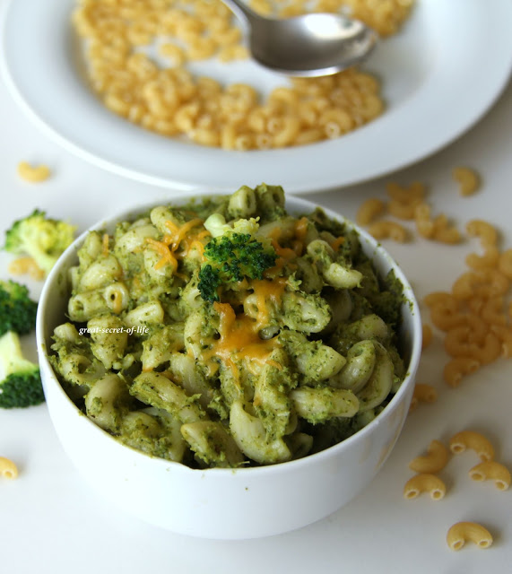 Thumbnail for Broccoli Walnut Pesto Pasta