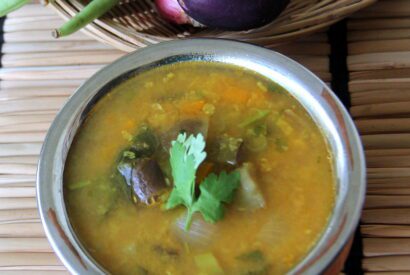 Thumbnail for Thanjavur Kalyana Gostu Recipe – Kalyana Gostu Recipe – Side dish for Idli, Dosa and pongal