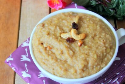 Thumbnail for Rava Sweet Pongal Recipe – Semolina Sweet Pongal Recipe – Pongal Recipes – Festival Recipes – Pooja Recipes – naivedyam recipes