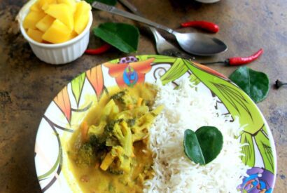 Thumbnail for Vegan Vegetable Thai Yellow curry recipe – Thai recipes – Gravy Recipes – Curry Recipes
