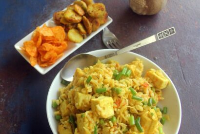 Thumbnail for Tofu Rice | Tofu Fried Rice | Onepot Meal | Rice Recipes By Veena Theagarajan