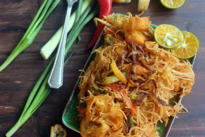 Thumbnail for Vegetarian Mee Siam recipe – Spicy dry Mee siam recipe – Noodles recipes – Breakfast, dinner recipe