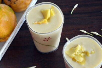 Thumbnail for Simple Mango Milkshake recipe